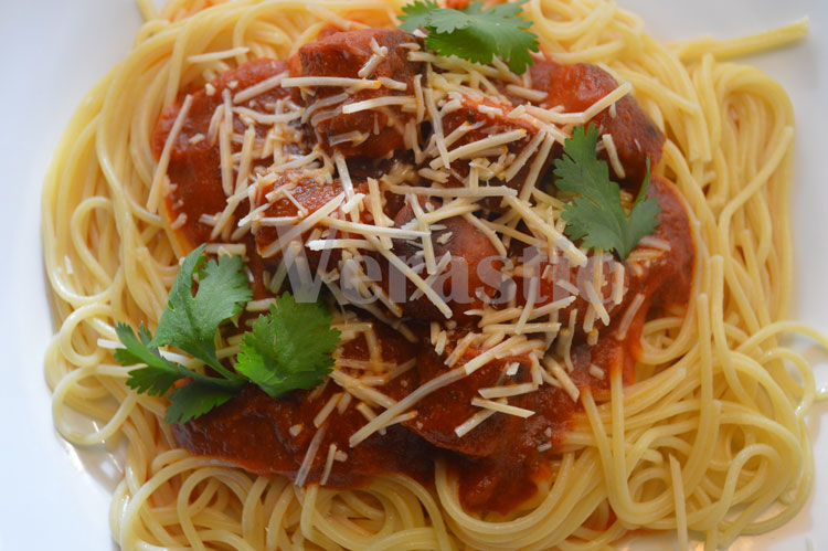 Pasta With Johnsonville Smoked Brats