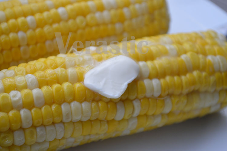 Sweet corn on the cob with LAND O LAKES® Butter