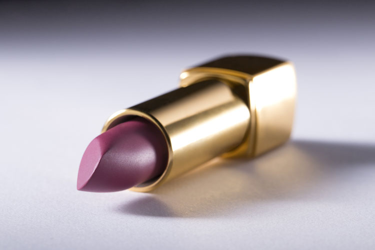 Purple-Lipstick-+-Verastic